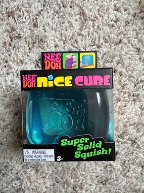 NeeDoh Nice Cube Super Solid Squish - Teal Blue